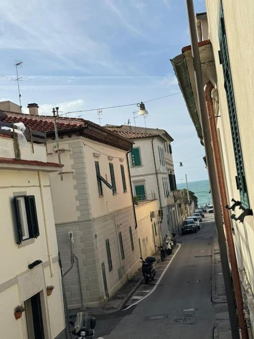 La Casa Di Nonno Roberto By Rentbeat Lägenhet Livorno Rum bild