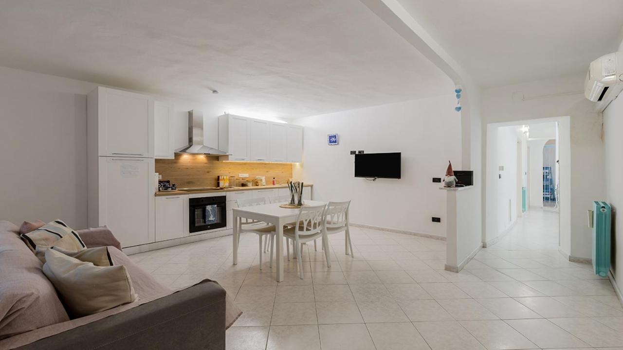 La Casa Di Nonno Roberto By Rentbeat Lägenhet Livorno Exteriör bild